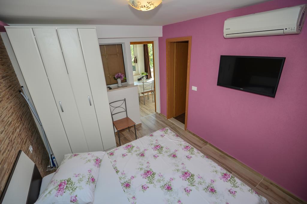 Apartments Luxury Oasis Makarska Ngoại thất bức ảnh